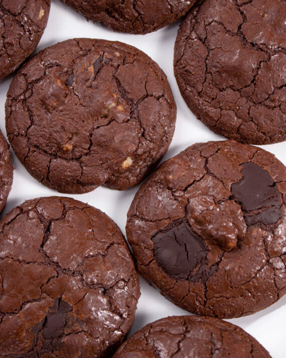 Paleo Chocolate Meringue Cookies